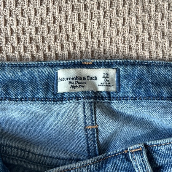 Abercrombie and fitch jeans - Picture 1 of 3